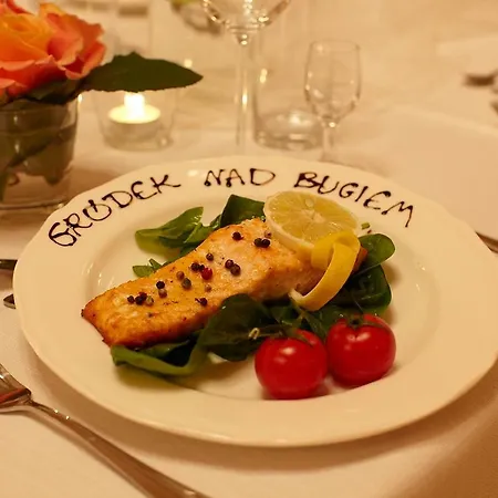 Inn Gródek Nad Bugiem *